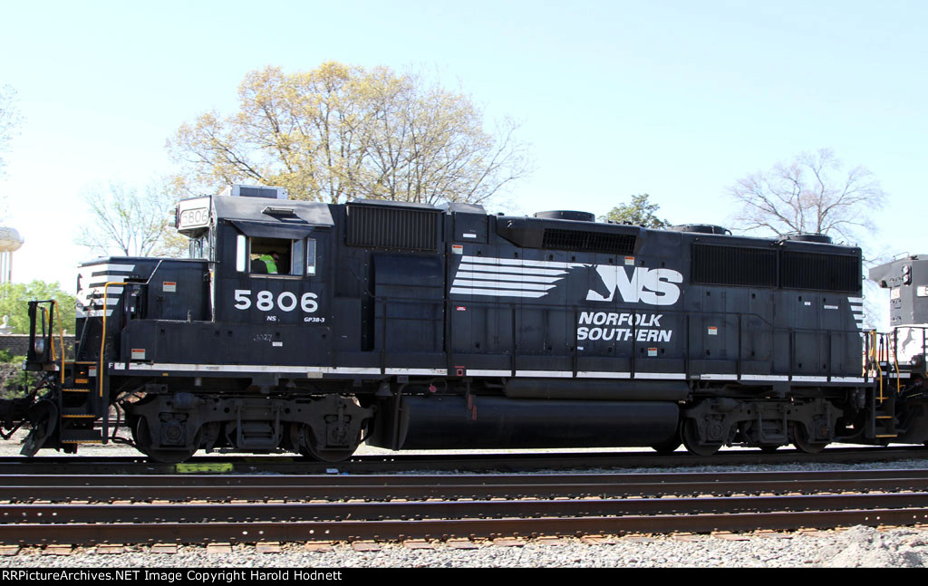 NS 5806